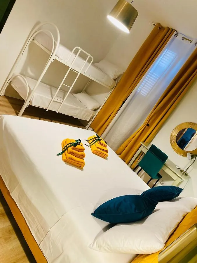 Affittacamere Palermo Pirri Bed & Breakfast